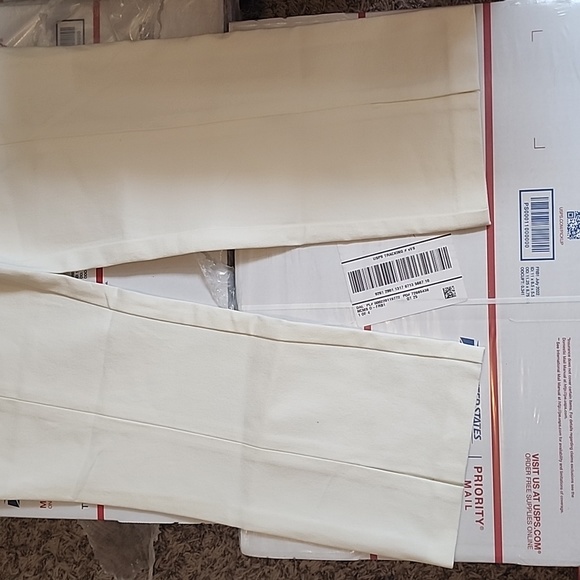 NWOT DEREK LAM 10 CROSBY - Bianca Split Ankle Crop Pants in Soft White, size 8 - Picture 3 of 8